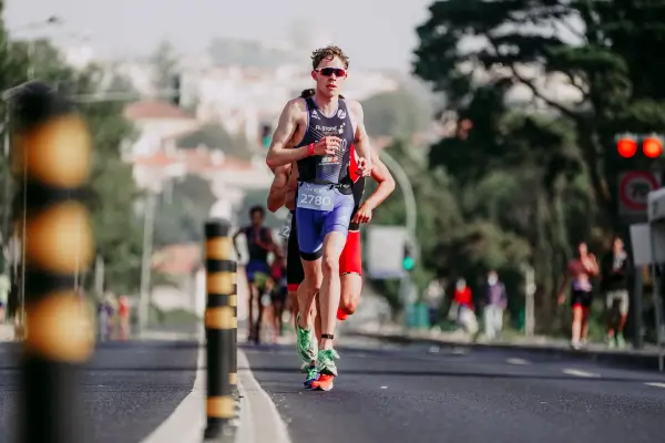 Como Aumentar o Desempenho na Corrida com o Tênis Certo